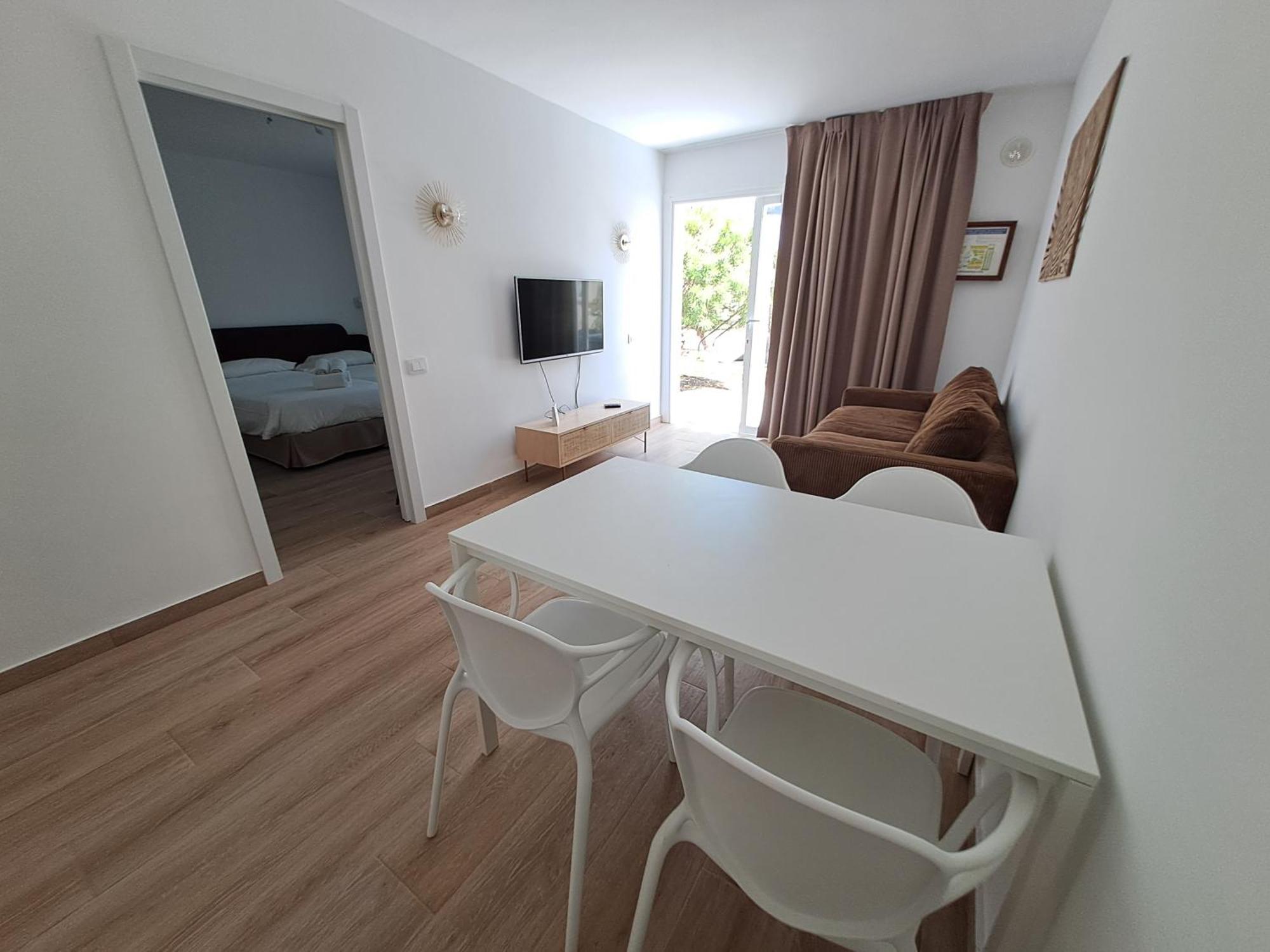 Homeforguest Apartamento 13 Con Terraza Y Piscina En Корралехо Екстер'єр фото